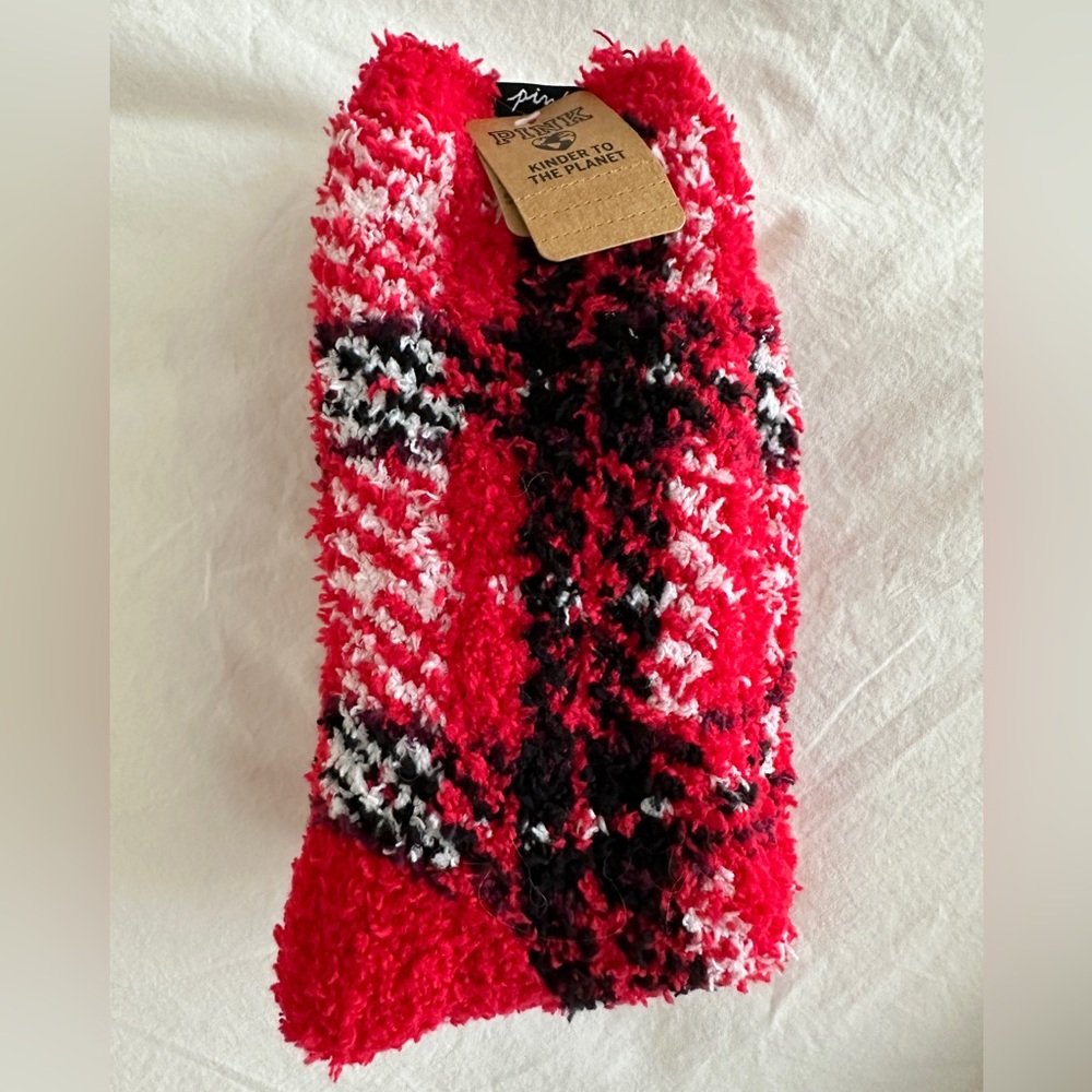 Victoria’s Secret PINK plush plaid socks